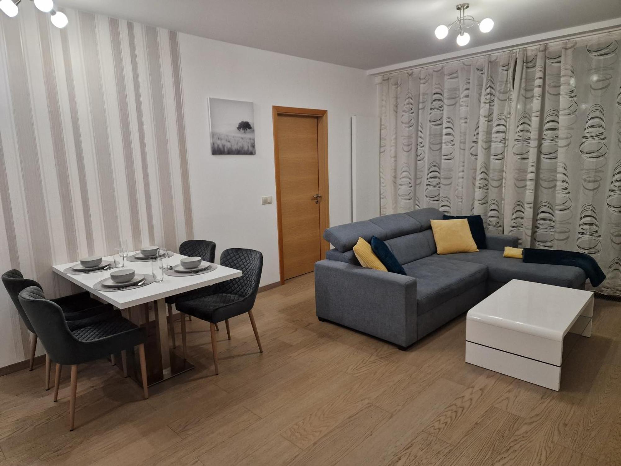 Stylish Panorama City Family Suite Bratislava Exterior photo