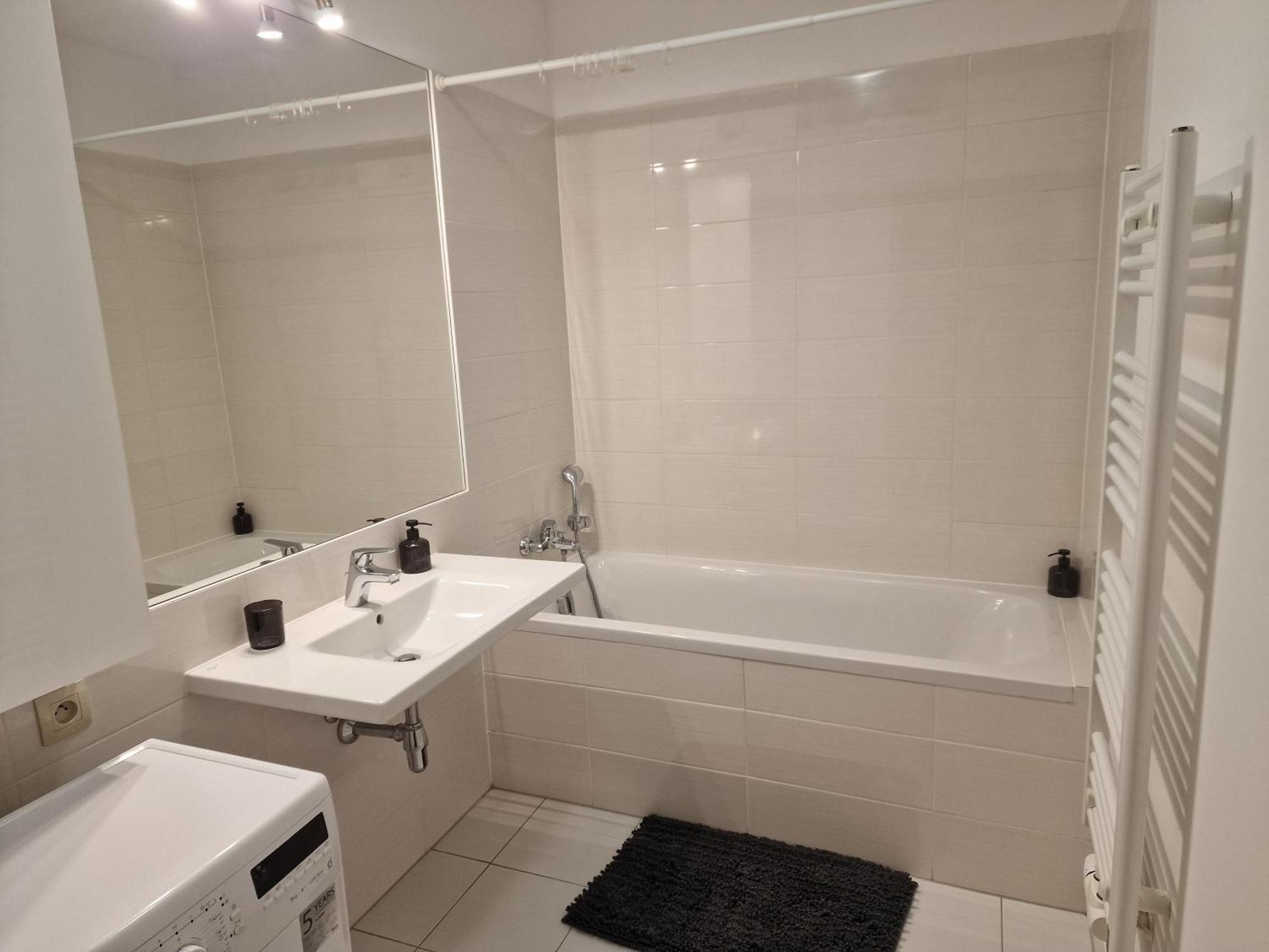 Stylish Panorama City Family Suite Bratislava Exterior photo